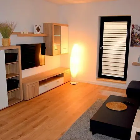 Apartament Egon * Vělička